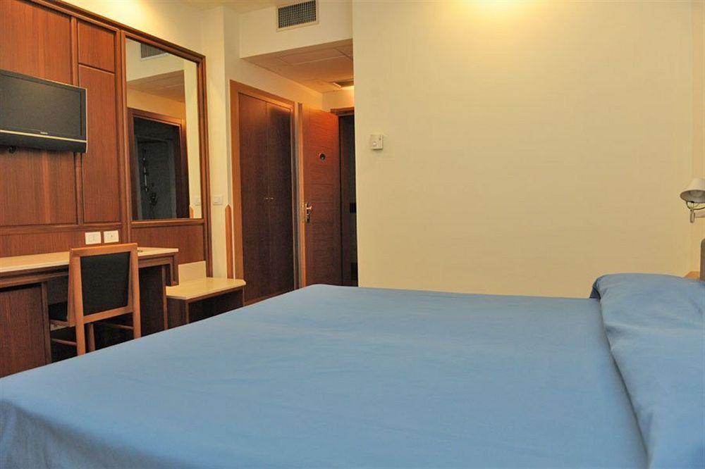 Hotel Svevo Gioia Del Colle Exterior photo